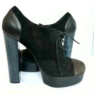 Barneys New York leather booties size 41